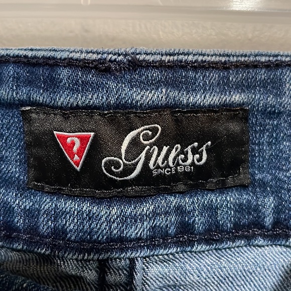 Guess shorts size 28 - Picture 3 of 4